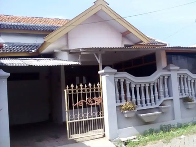JUAL CEPAT - Rumah siap huni di tengah kota Tuban - Jawa Timur