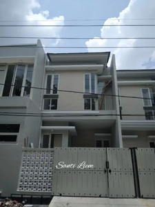 PENJARINGAN SARI‼️Jual Rumah Baru dekat Rungkut,Medokan asri