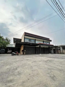 Ruko besar pinggir jalan raya Tapos Depok