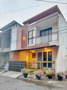 Rumah 2 Lantai MODERN MINIMALIS GRESS BONUS 1 UNIT AC dan KOMPOR TANAM