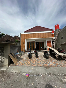 Rumah 600 Jutaan Dekat Kampus UII Jalan Besi Jangkang Kaliurang