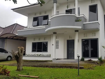 Rumah Bagus Siap Huni Sersan Bajuri Komplek Graha Puspa dekat Lembang