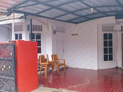 Rumah Cakep Dekat Galaxy, Becakayum Toll Bekasi Barat