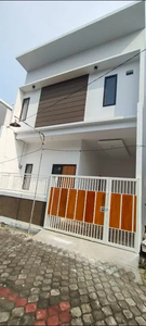 Rumah cantik murah Rungkut