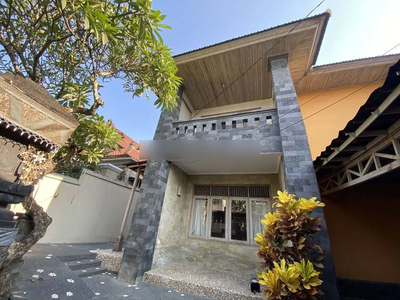 Rumah Cantik Strategis Dewi Madri Renon Denpasar Bali