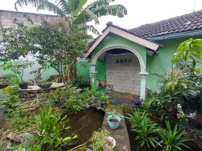 Rumah dan Kebun 2 Muka di Komplek Jatiwaringin