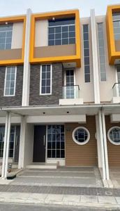 Rumah Dijual Murah 3 Lantai Ready Siap Huni di Arcadia Pik 2 Tahap 2