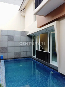 Rumah Mewah Ada Swim Pool Di Pondok Pinang Jaksel Iw12781