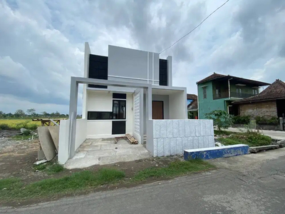 Rumah Mewah Full Furnished di Berbah Sleman Ada Inner Garden