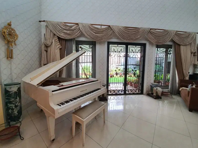 rumah pondok indah . jakarta selatan