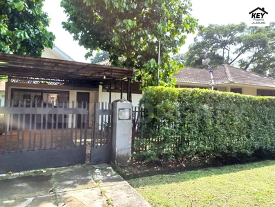 RUMAH SATU LANTAI DENGAN HALAMAN LUAS DIJUAL RAWABAMBU