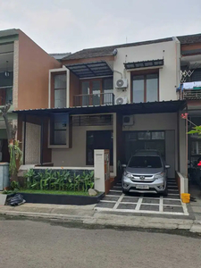 Rumah Siap Huni 2 Lantai di Emerald Bintaro Sektor 9, Jakarta Selatan