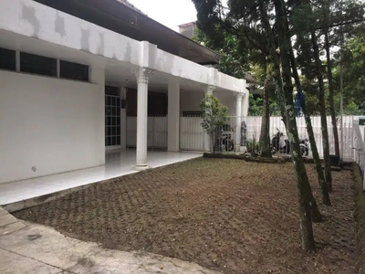 Rumah siap huni lokasi Sayap Riau/L.E. Martadinata/Dago