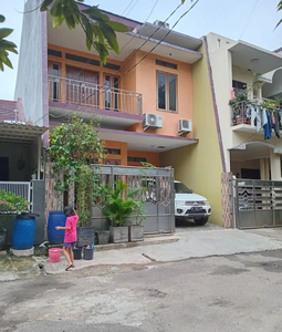 Rumah Tinggal 2 Lantai, Jl Borobudur 1 Perumnas 2 Tangerang