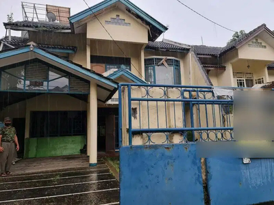 Rumah tua 2 Lantai di Komplek Baranang siang Indah