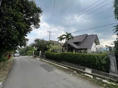 Rumah yang Asri di Dago Atas Bandung