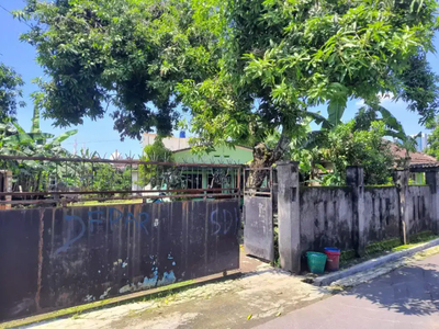 Tanah dan rumah lokasi nayu timur