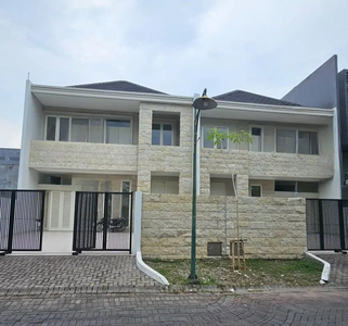 TEV DIJUAL RUMAH BUKIT DARMO GOLF DEKAT GRAHA,CITRALAND,PAKUWON INDAH