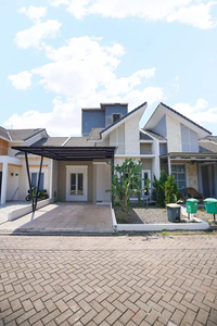 di jual rumah siap huni lokasi 5 menit ke stasiun cisauk harga nego