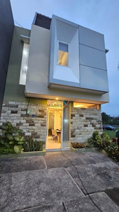 Dijual Rumah Modern Siap Huni Tengah Kota di Bengawan Solo Malang