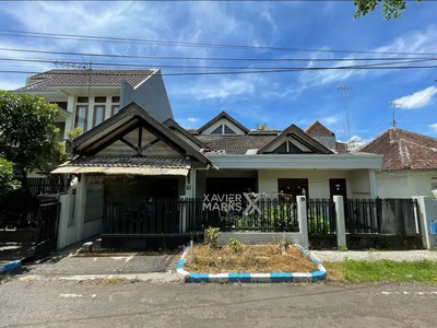 Dijual Rumah Tengah Kota di Jl. Sungai - sungai, Purwantoro, Malang