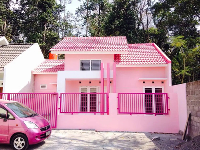 Disewakan rumah Pink dekat UII Jogja