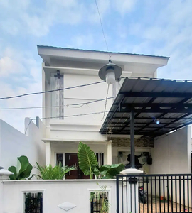 Rumah 2 Lantai Bagus SHM di Harapan Jaya, Bekasi