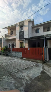 Rumah bagus 2 lantai dijual BU (yg serius saja)