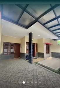 Rumah Bagus Harga Murah di Cisaranten Wetan Arcamanik