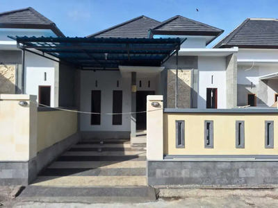 RUMAH BARU 3 KAMAR TIDUR DEKAT RSUD KAPAL DAN SEMPIDI BADUNG BALI