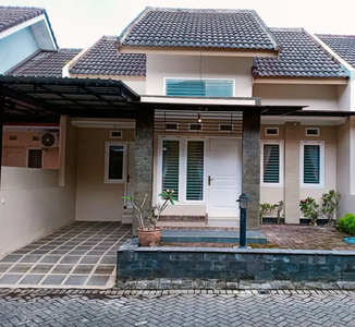 Rumah dijual di Malang 3KT kawasan Bunga Suhat UB Polinema