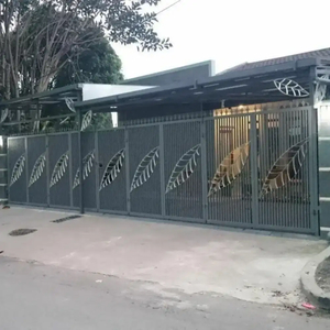 Rumah Mewah Terawat Fasilitas Lapangan Bola di Lembang dekat Setiabudi