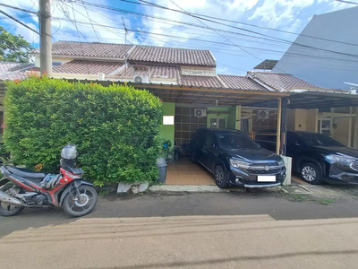 Rumah SHM di Komplek Trevista dekat Gerbang Tol Pamulang Nego J-21719