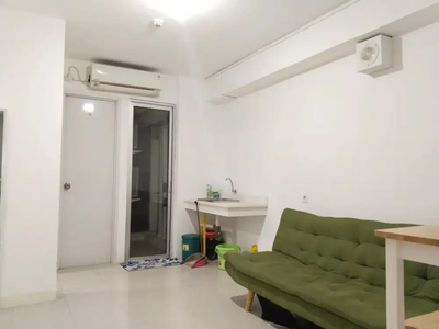 Spesialis 2 Bedroom Semi Furnished Apartemen Bassura City Free IPL