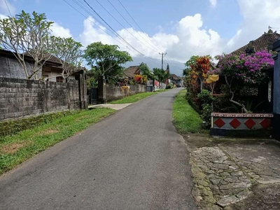 Tanah kebun dekat kawasan vila