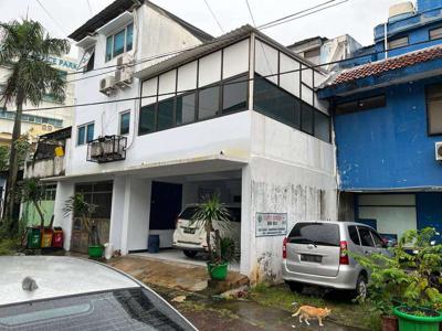 Disewakan Ruko 2 lantai bisa untuk office dan klinik di Kayu Ringin