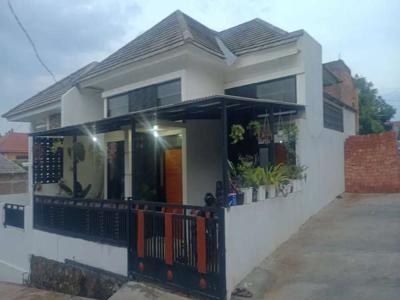 Jual rumah siap huni dekat RS Karyadi Semarang