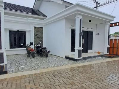 Ready stok rumah 1 lantai dekat St Depok lama