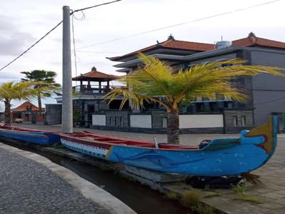 Rumah lukluk badung