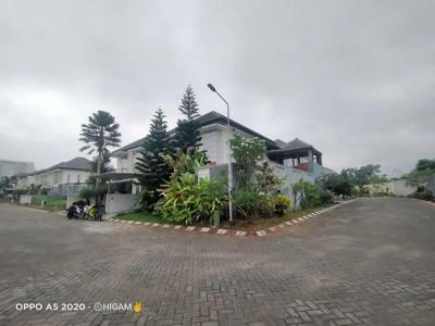 Villa di batu malang