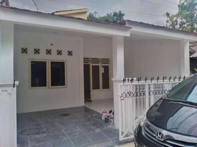 Dijual rumah 1 setengah lantai, kamar 3 di pamulang dekat kampus UNPAM