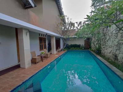 Dijual Vila Private Pool Jalan Palagan Dekat Hotel Hyatt Full Furnishe