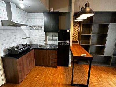 DISEWA APARTEMEN 2 BR 3 AC LANTAI 27 di TOWER CARMEL M TOWN - Khusus Penyewa langsung