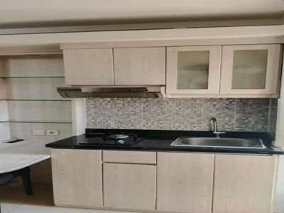 DISEWAKAN BULANAN APARTEMEN ATAS MALL BASSURA CITY 2BR FULL FURNISH