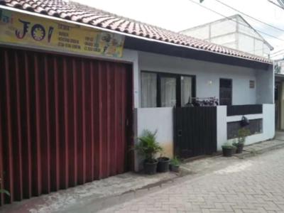 Jual rumah plus kios