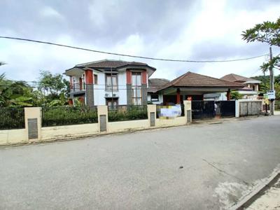 Rumah Hook 2 Lantai Dalam Perumahan Besar di Jatiwaringin Bekasi