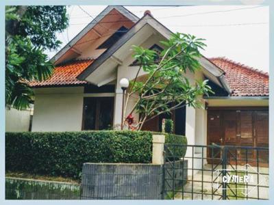 Rumah Luas di Komplek Fajar Raya, Jl. Jati Cimahi