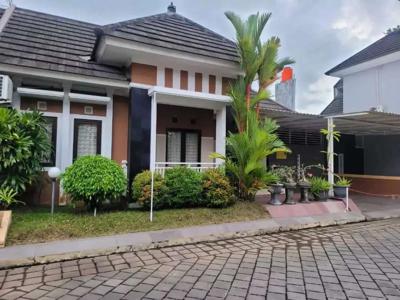 Rumah Mewah Dalam Perum Area Jogjabay Maguwoharjo Sleman Dijual Cepat