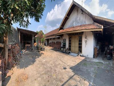 Dijual Rumah dan Gudang di Maguwoharjo, Dekat Ring Road Utara Jogja