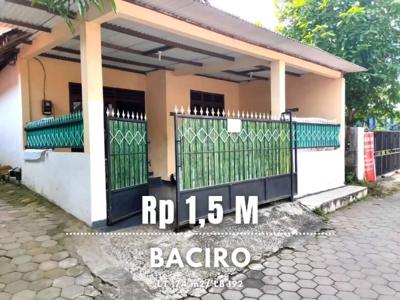 Dijual Rumah Strategis Hanya 50 meter dari Jalan Gondosuli Baciro